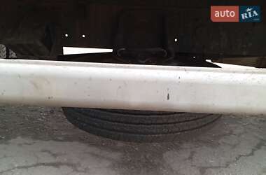 Вантажний фургон Mercedes-Benz LK-Series 1998 в 