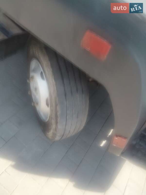 Рефрижератор Mercedes-Benz LK-Series 1990 в Ратным