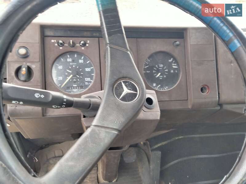 Рефрижератор Mercedes-Benz LK-Series 1990 в Ратным