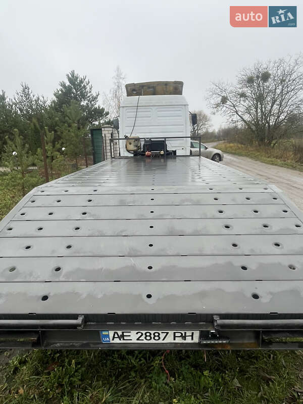 Mercedes-Benz LK-Series 1995