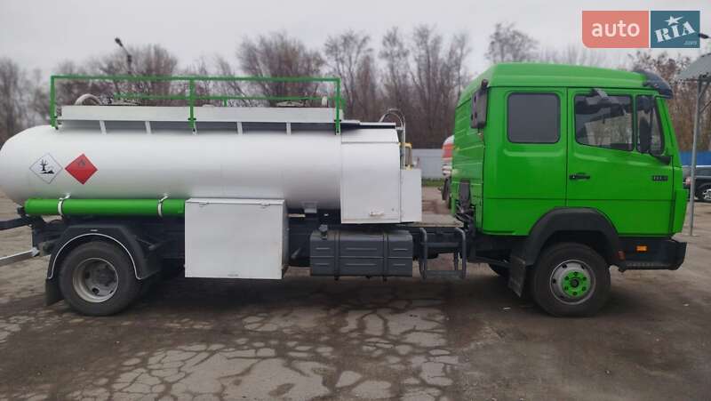 Бензовоз Mercedes-Benz LN-Series 1995 в Запорожье