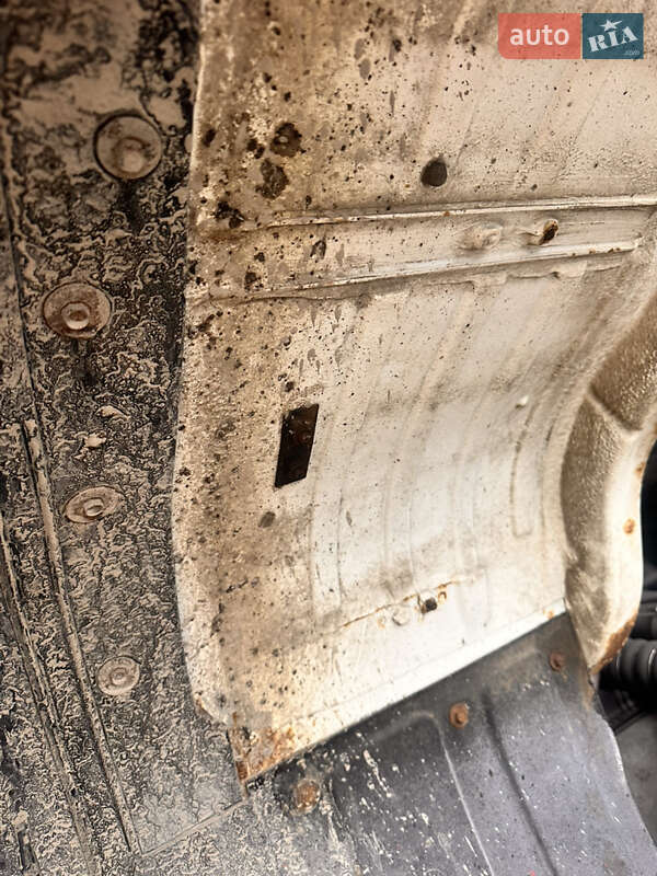 Самосвал Mercedes-Benz LN-Series 1998 в Ивано-Франковске