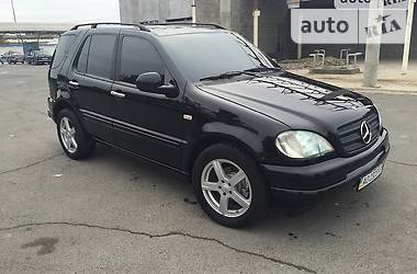 Внедорожник / Кроссовер Mercedes-Benz M-Class 1999 в Мукачево