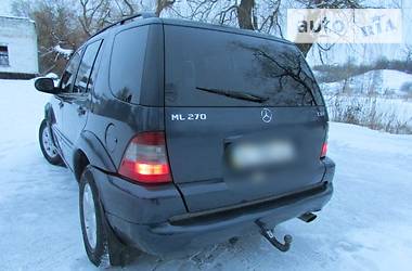 Внедорожник / Кроссовер Mercedes-Benz M-Class 2004 в Черкассах