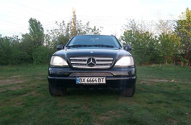 Внедорожник / Кроссовер Mercedes-Benz M-Class 2000 в Черновцах