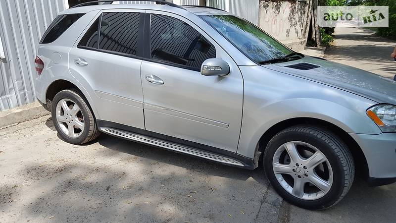 Внедорожник / Кроссовер Mercedes-Benz M-Class 2007 в Киеве