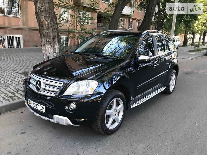 Позашляховик / Кросовер Mercedes-Benz M-Class 2008 в 