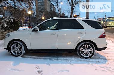 Внедорожник / Кроссовер Mercedes-Benz M-Class 2012 в Тернополе