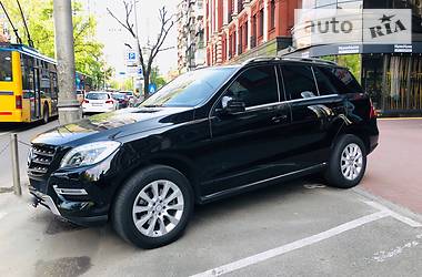 Внедорожник / Кроссовер Mercedes-Benz M-Class 2013 в Киеве