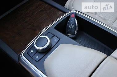 Позашляховик / Кросовер Mercedes-Benz M-Class 2015 в 
