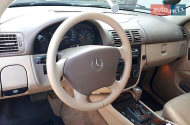 Внедорожник / Кроссовер Mercedes-Benz M-Class 2002 в 