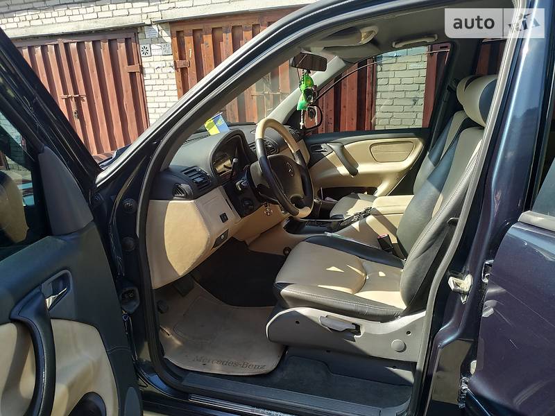 Позашляховик / Кросовер Mercedes-Benz M-Class 1999 в Луцьку
