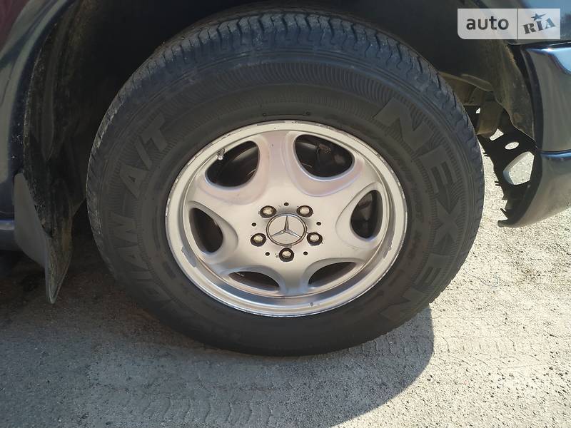 Позашляховик / Кросовер Mercedes-Benz M-Class 1999 в Луцьку