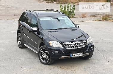 Внедорожник / Кроссовер Mercedes-Benz M-Class 2010 в Киеве