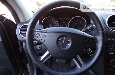 Позашляховик / Кросовер Mercedes-Benz M-Class 2006 в 