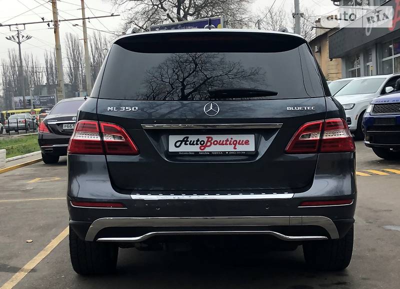 Позашляховик / Кросовер Mercedes-Benz M-Class 2013 в Одесі