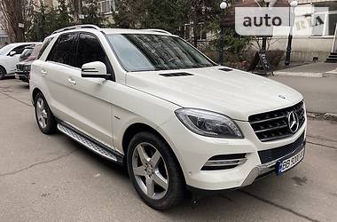 Внедорожник / Кроссовер Mercedes-Benz M-Class 2012 в Киеве