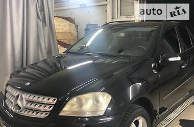 Позашляховик / Кросовер Mercedes-Benz M-Class 2007 в 