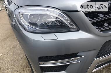 Позашляховик / Кросовер Mercedes-Benz M-Class 2012 в 