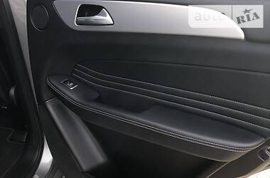 Позашляховик / Кросовер Mercedes-Benz M-Class 2012 в 