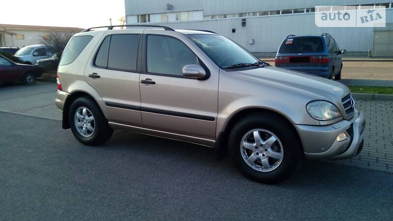 Позашляховик / Кросовер Mercedes-Benz M-Class 2003 в Ужгороді