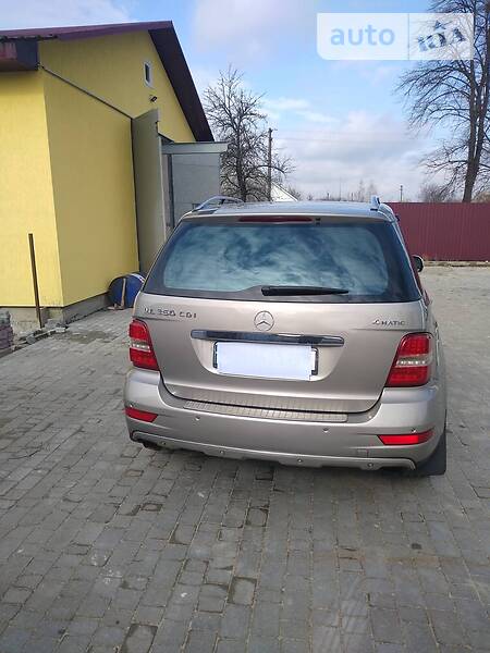Позашляховик / Кросовер Mercedes-Benz M-Class 2009 в Коростені