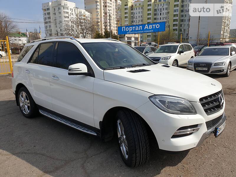Позашляховик / Кросовер Mercedes-Benz M-Class 2014 в Одесі