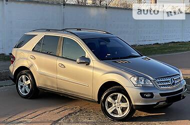 Позашляховик / Кросовер Mercedes-Benz M-Class 2008 в 