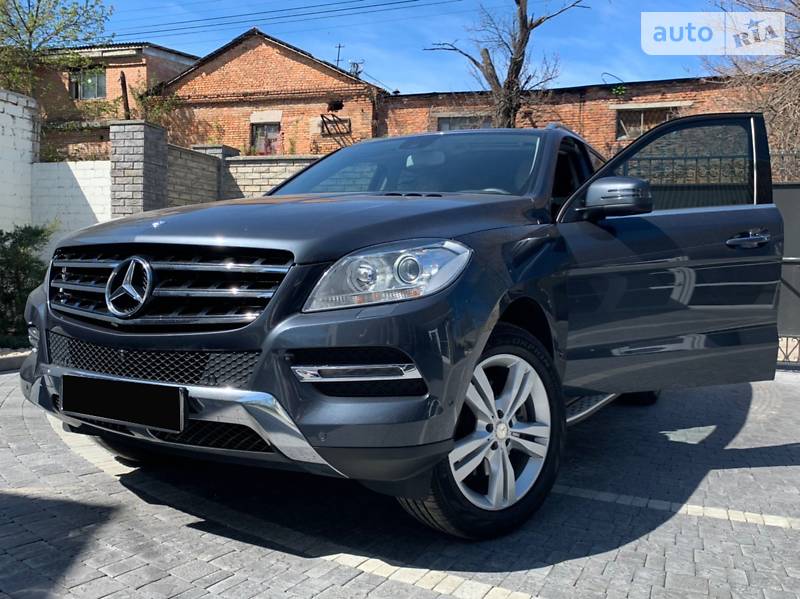 Позашляховик / Кросовер Mercedes-Benz M-Class 2015 в Кременчуці фото 5 Позашляховик / Кросовер Mercedes-Benz M-Class 2015 в Кременчуці