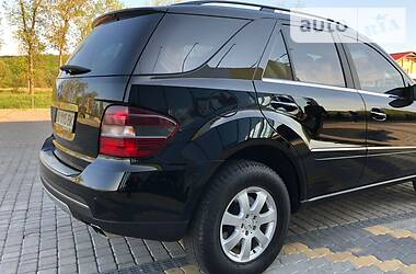 Позашляховик / Кросовер Mercedes-Benz M-Class 2006 в 