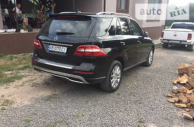Позашляховик / Кросовер Mercedes-Benz M-Class 2012 в 