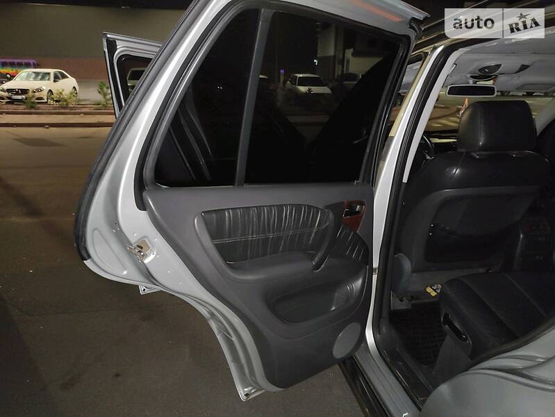 Позашляховик / Кросовер Mercedes-Benz M-Class 2000 в Києві