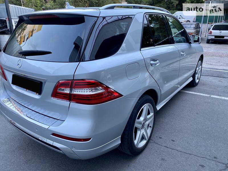 Позашляховик / Кросовер Mercedes-Benz M-Class 2013 в Чернігові фото 6 Позашляховик / Кросовер Mercedes-Benz M-Class 2013 в Чернігові