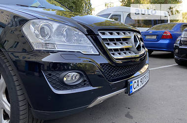 Внедорожник / Кроссовер Mercedes-Benz M-Class 2009 в 