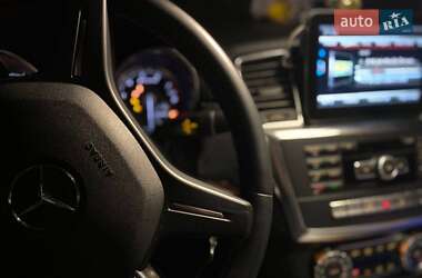 Внедорожник / Кроссовер Mercedes-Benz M-Class 2014 в Херсоне