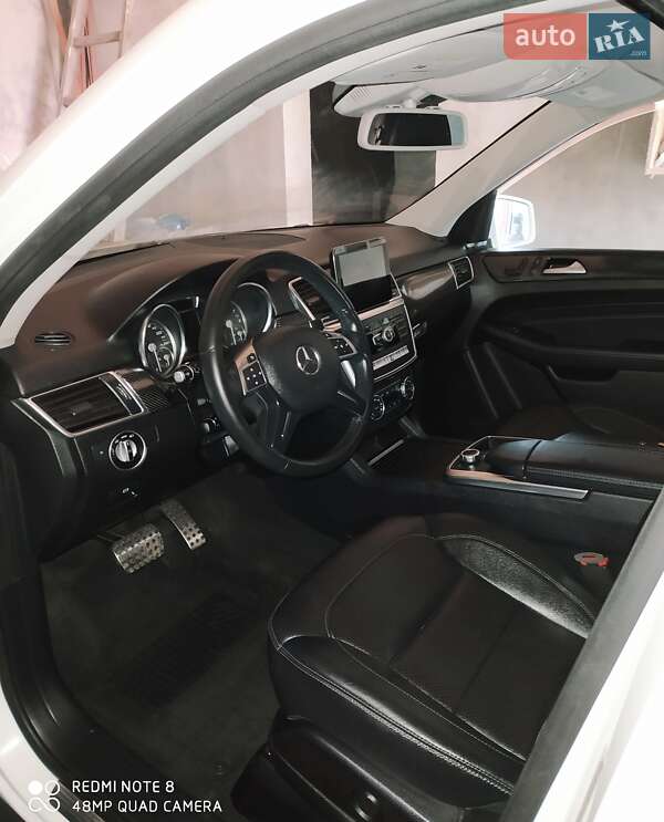 Внедорожник / Кроссовер Mercedes-Benz M-Class 2014 в Херсоне