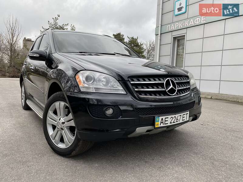 Внедорожник / Кроссовер Mercedes-Benz M-Class 2008 в Никополе