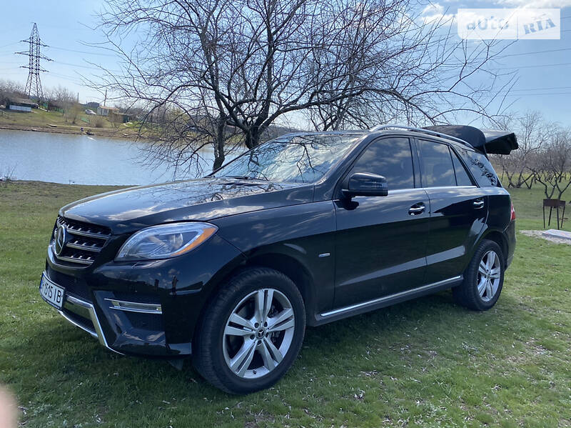 Внедорожник / Кроссовер Mercedes-Benz M-Class 2012 в Одессе