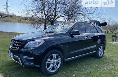 Внедорожник / Кроссовер Mercedes-Benz M-Class 2012 в Одессе