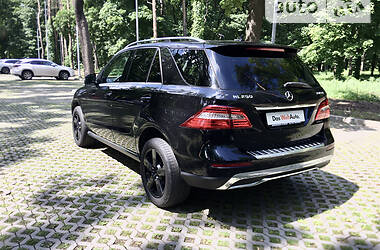 Седан Mercedes-Benz M-Class 2014 в Киеве