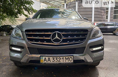 Позашляховик / Кросовер Mercedes-Benz M-Class 2013 в Києві