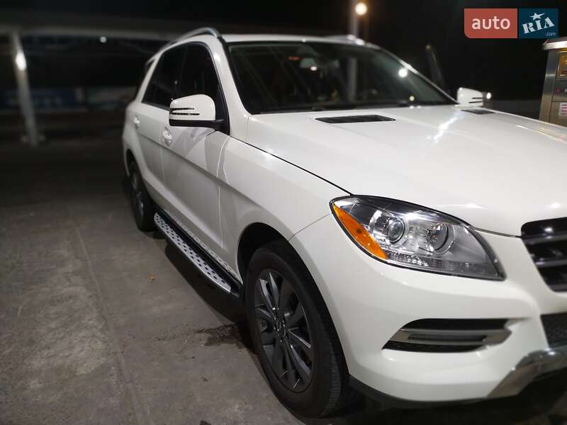 Внедорожник / Кроссовер Mercedes-Benz M-Class 2014 в Херсоне