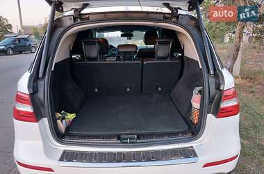 Внедорожник / Кроссовер Mercedes-Benz M-Class 2014 в Херсоне