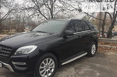 Внедорожник / Кроссовер Mercedes-Benz M-Class 2012 в Тернополе