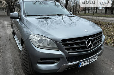 Внедорожник / Кроссовер Mercedes-Benz M-Class 2014 в Харькове