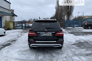 Внедорожник / Кроссовер Mercedes-Benz M-Class 2013 в Ровно