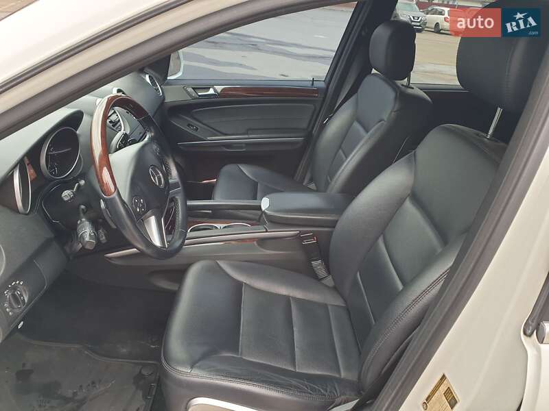 Внедорожник / Кроссовер Mercedes-Benz M-Class 2010 в Гайвороне