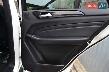 Внедорожник / Кроссовер Mercedes-Benz M-Class 2015 в 