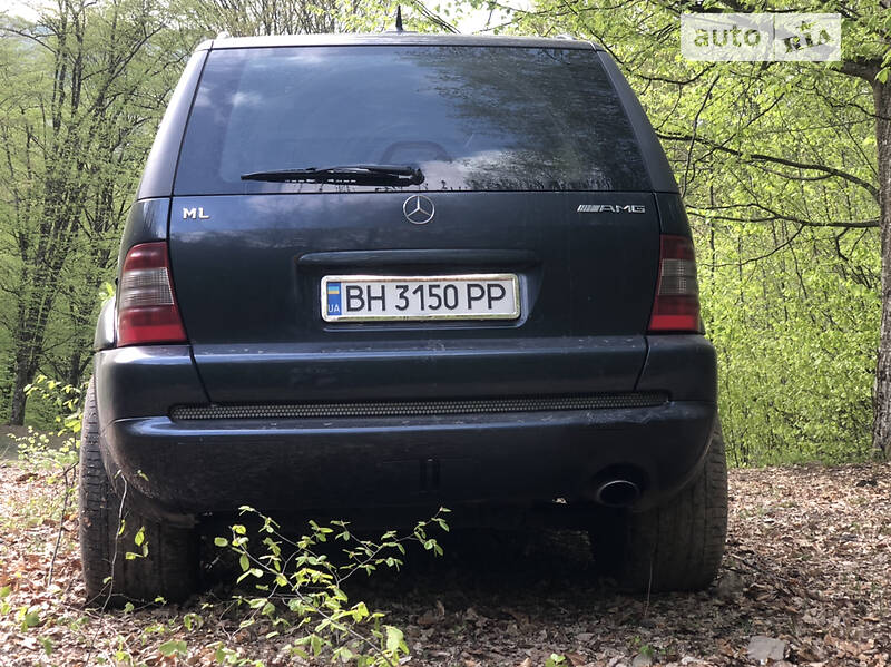 Внедорожник / Кроссовер Mercedes-Benz M-Class 2002 в Киеве