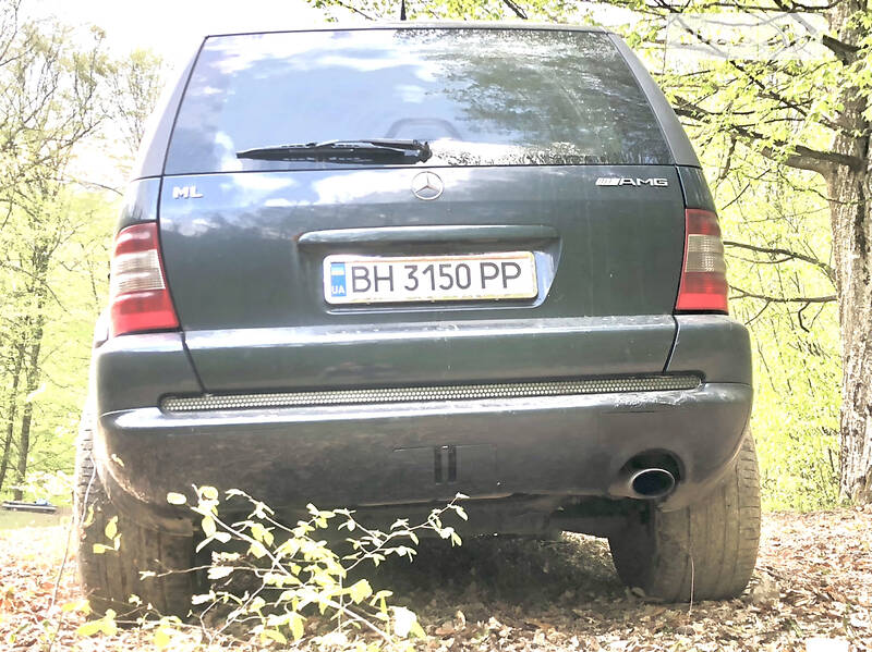 Внедорожник / Кроссовер Mercedes-Benz M-Class 2002 в Киеве